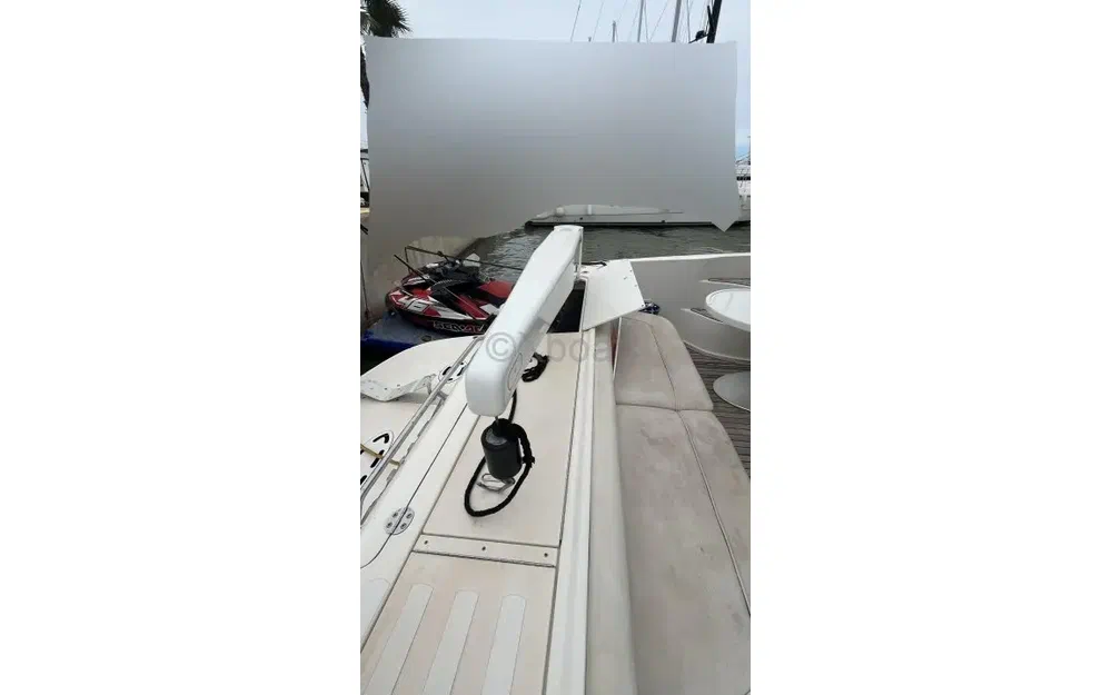 slider 7 Sea Ray 580 Fly Bridge