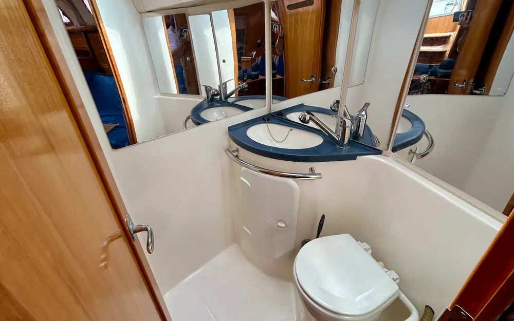 slider 10 Bavaria 37 Cruiser