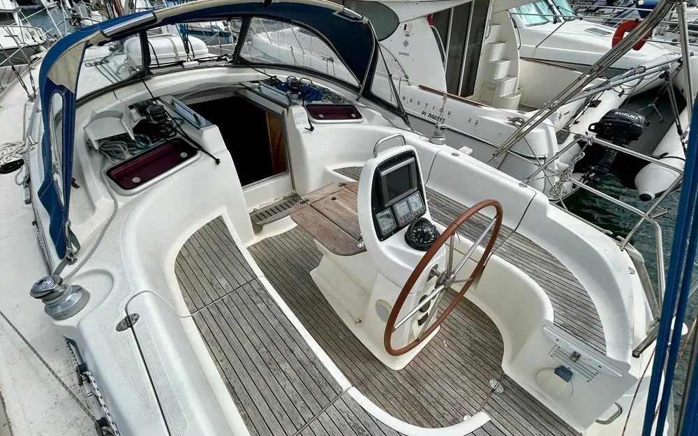 slider 14 Bavaria 37 Cruiser