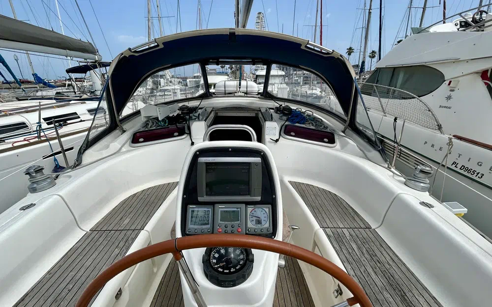 slider 15 Bavaria 37 Cruiser