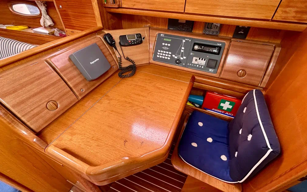 slider 3 Bavaria 37 Cruiser