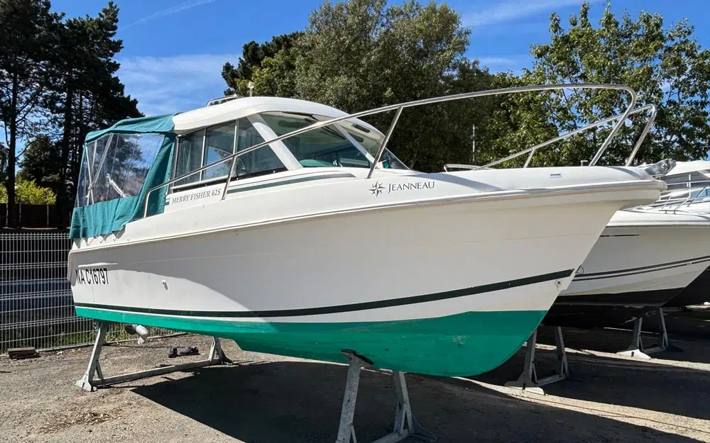 slider 1 Jeanneau Merry Fisher 625