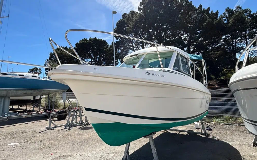 slider 2 Jeanneau Merry Fisher 625