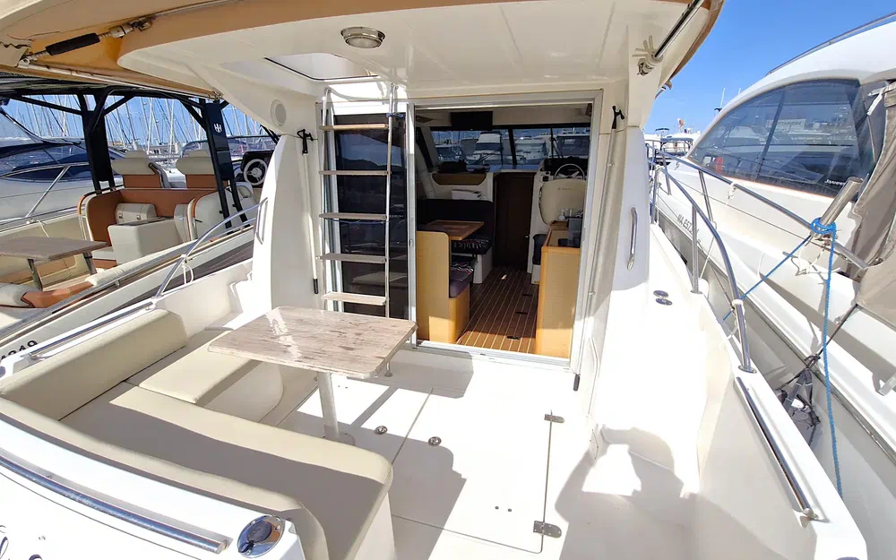 slider 6 Jeanneau Merry Fisher 10