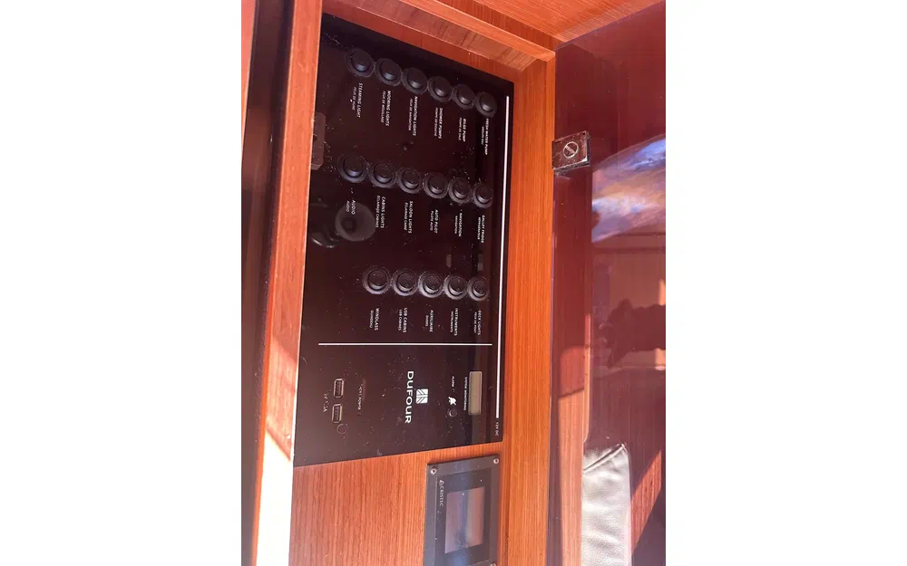 slider 38 Dufour 460 Grand Large