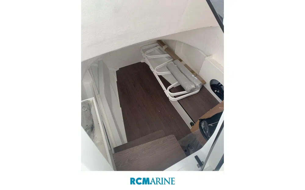 slider 15 Beneteau Flyer 8 SPACEdeck V2