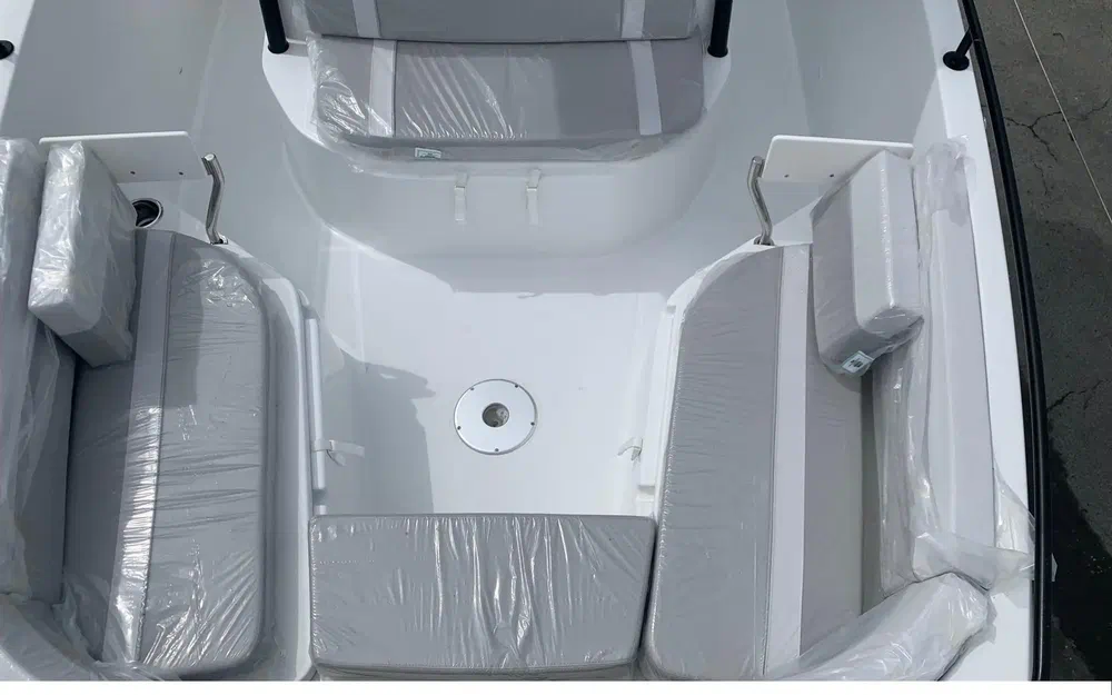 slider 5 Beneteau Flyer 8 SPACEdeck V2