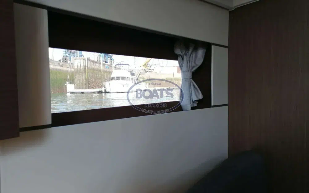 slider 5 Beneteau Oceanis 38.1