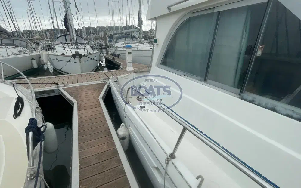 slider 9 Beneteau Antares 755