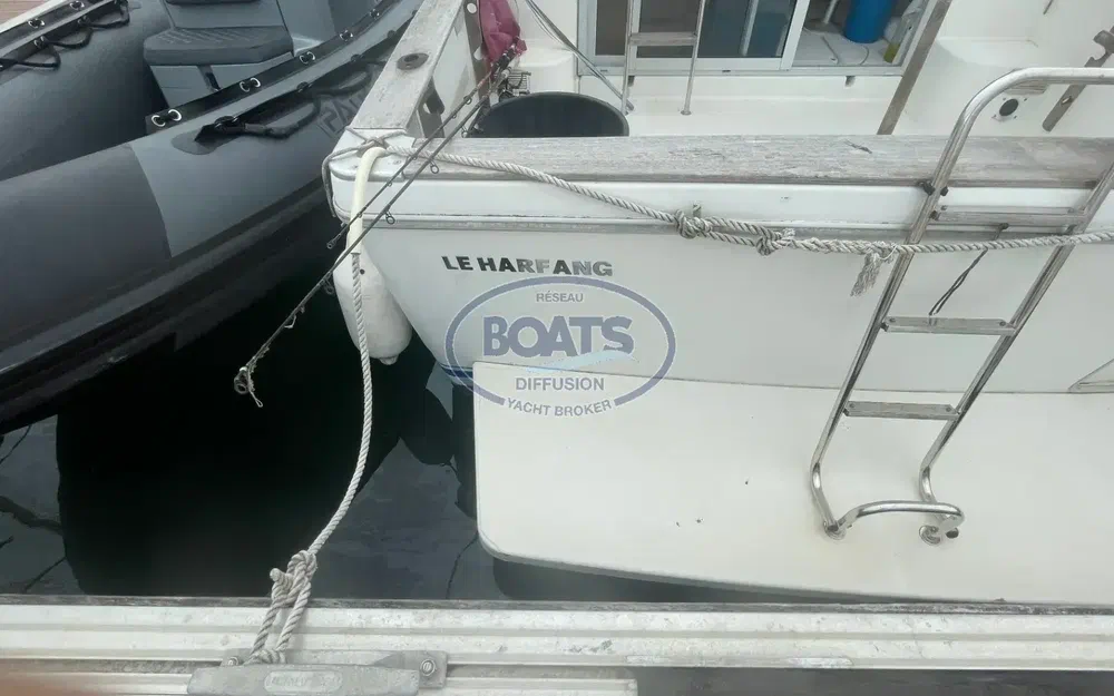 slider 11 Beneteau Antares 755