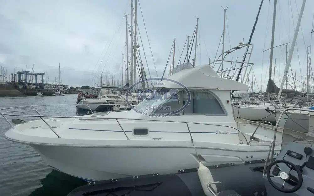 slider 14 Beneteau Antares 755