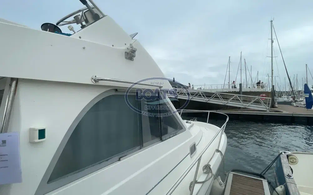 slider 5 Beneteau Antares 755