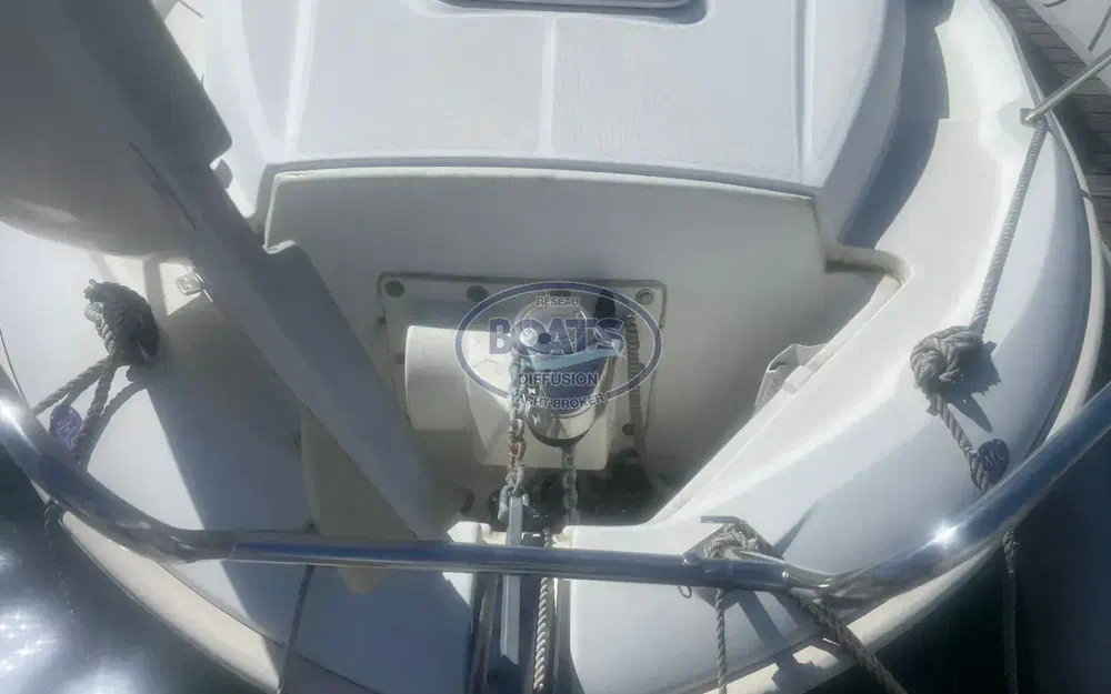 slider 13 Beneteau Antares 6