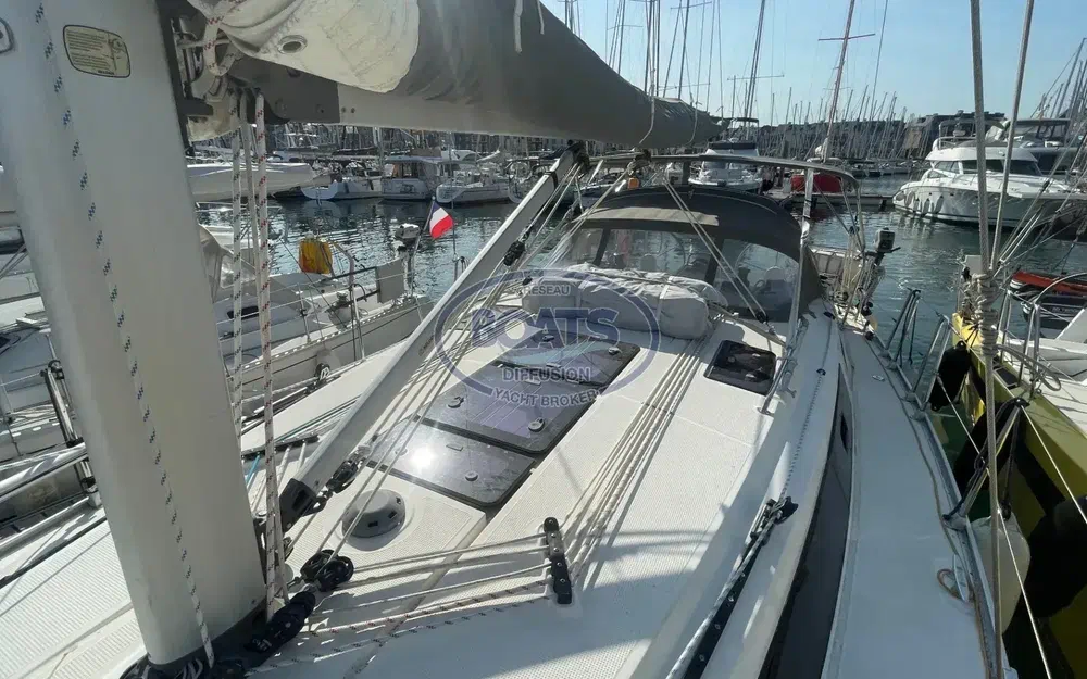 slider 5 Bavaria 37 Cruiser