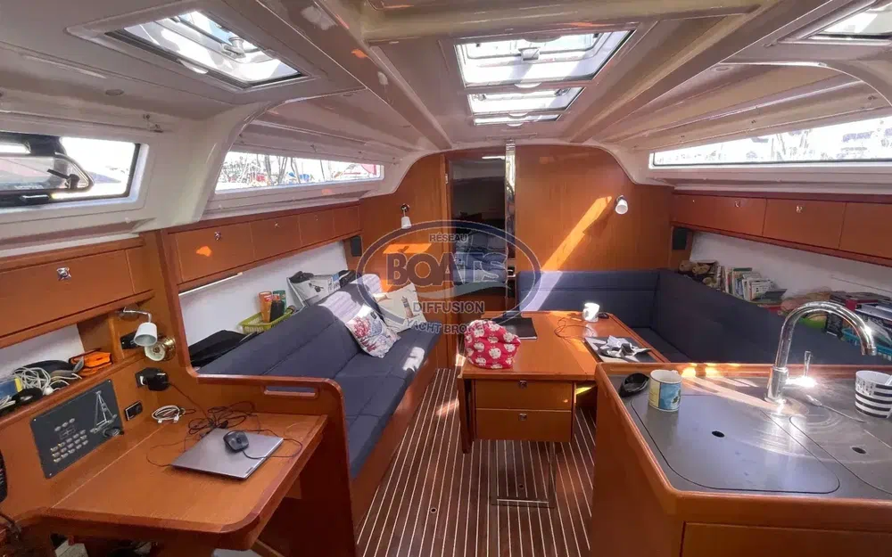 slider 6 Bavaria 37 Cruiser