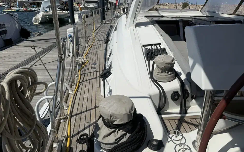 slider 18 Beneteau Oceanis 58