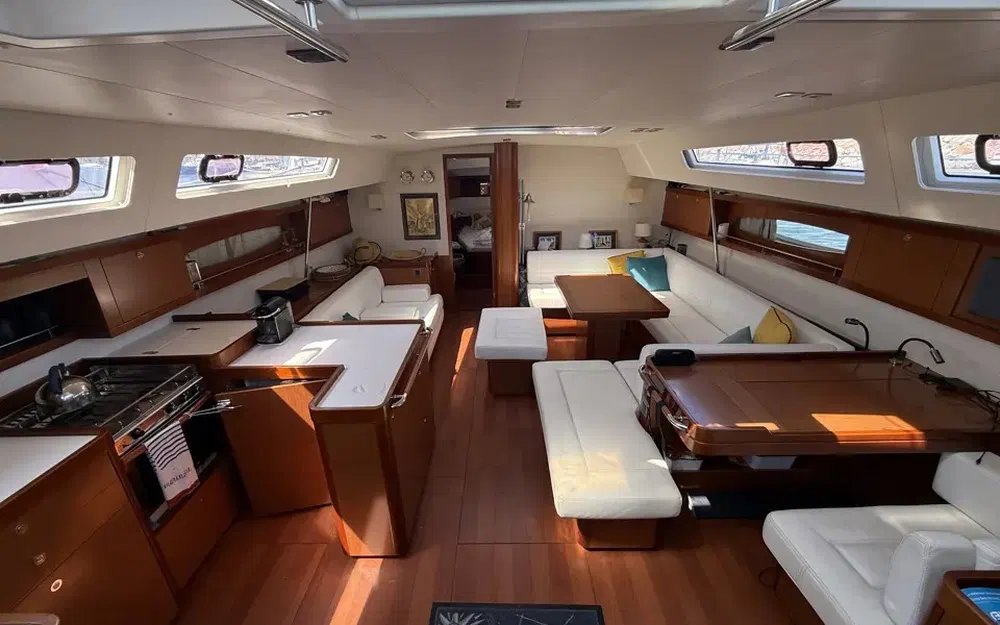 slider 24 Beneteau Oceanis 58