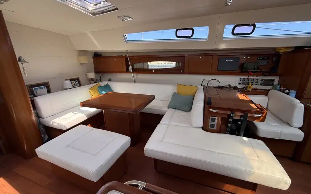 slider 25 Beneteau Oceanis 58