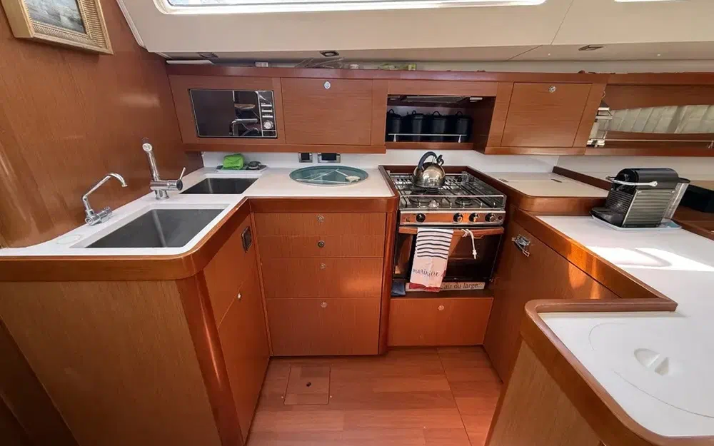 slider 31 Beneteau Oceanis 58