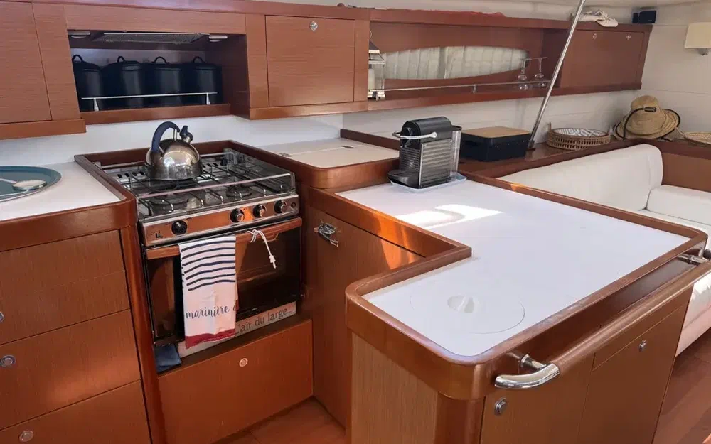 slider 33 Beneteau Oceanis 58
