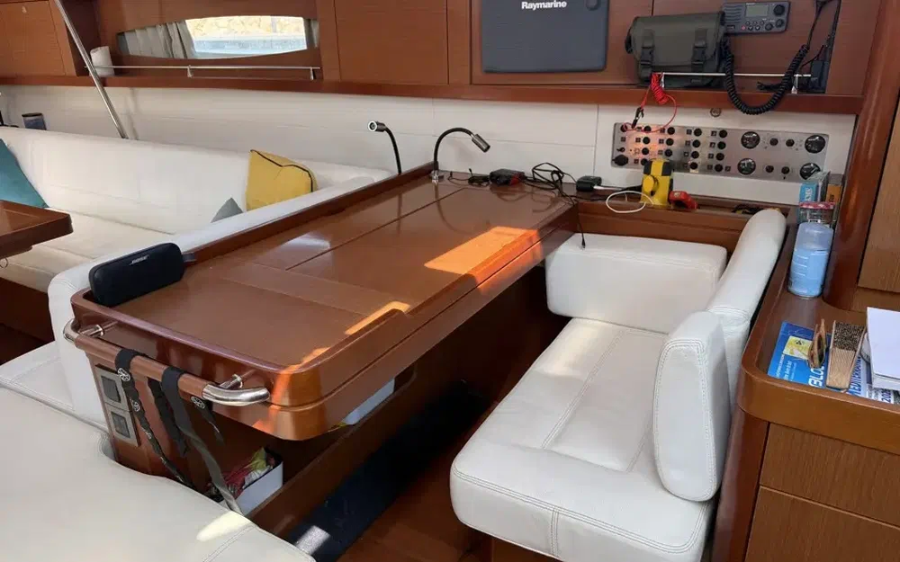 slider 35 Beneteau Oceanis 58