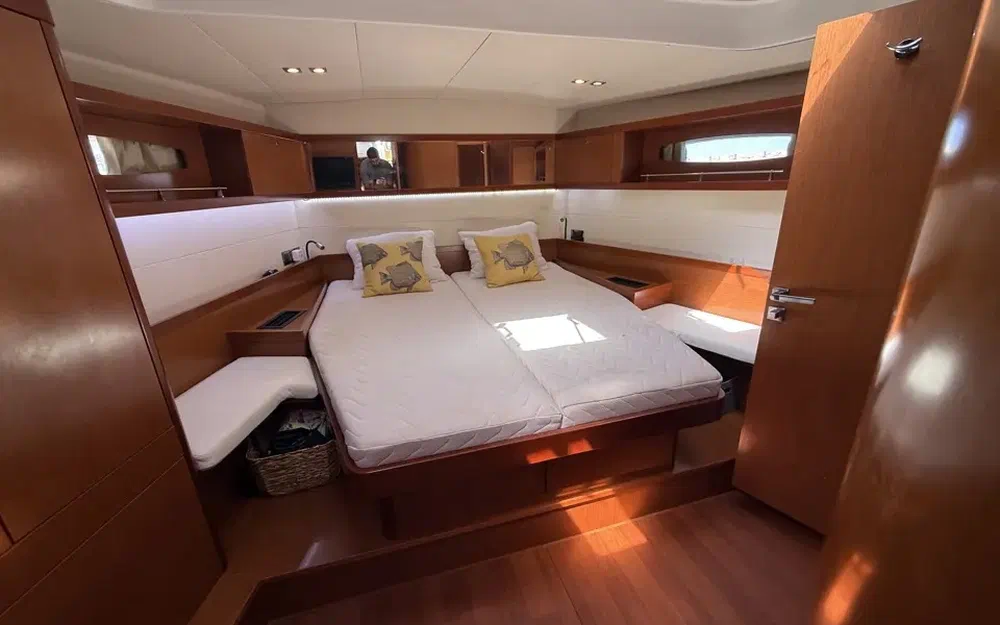 slider 37 Beneteau Oceanis 58