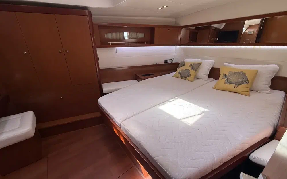 slider 38 Beneteau Oceanis 58