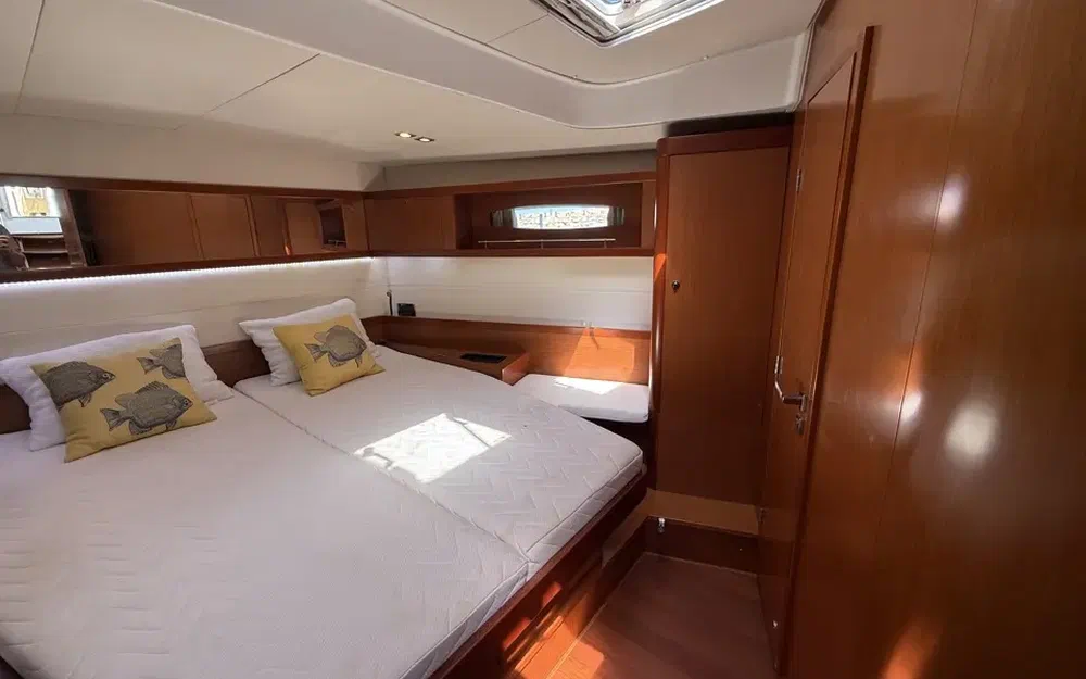 slider 39 Beneteau Oceanis 58