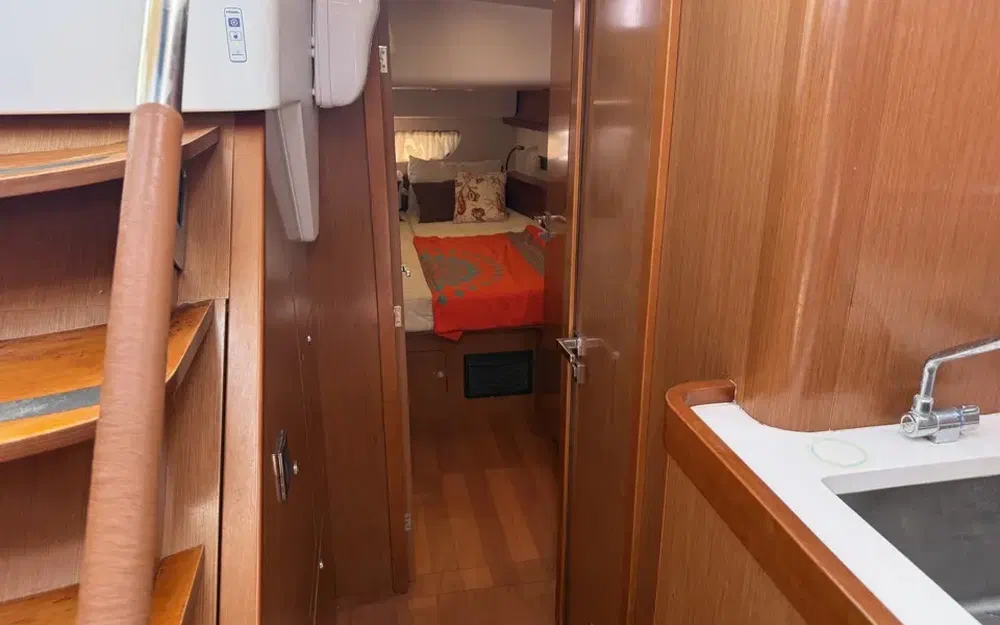 slider 44 Beneteau Oceanis 58