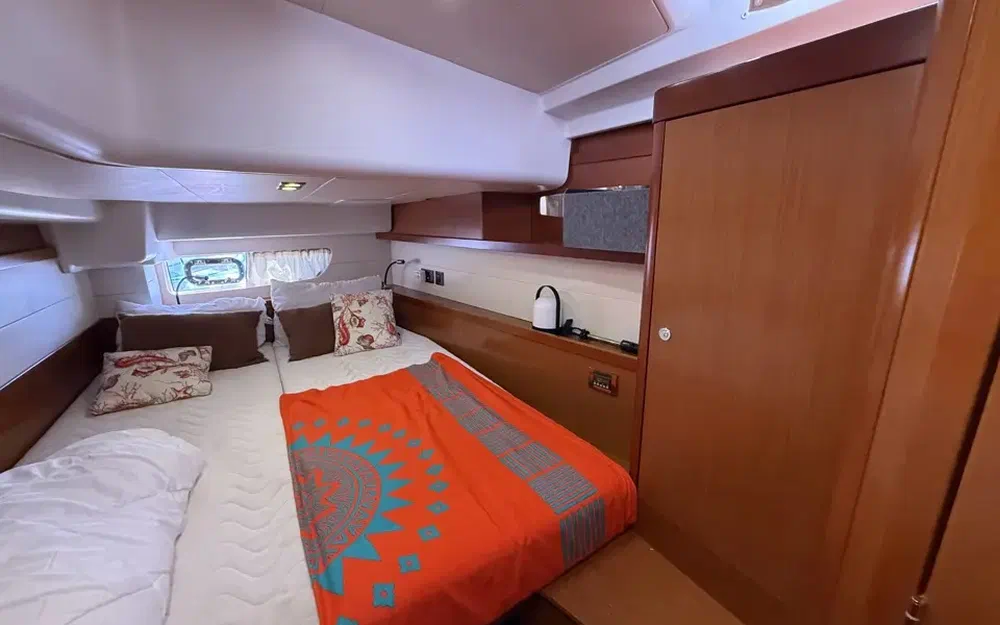 slider 46 Beneteau Oceanis 58