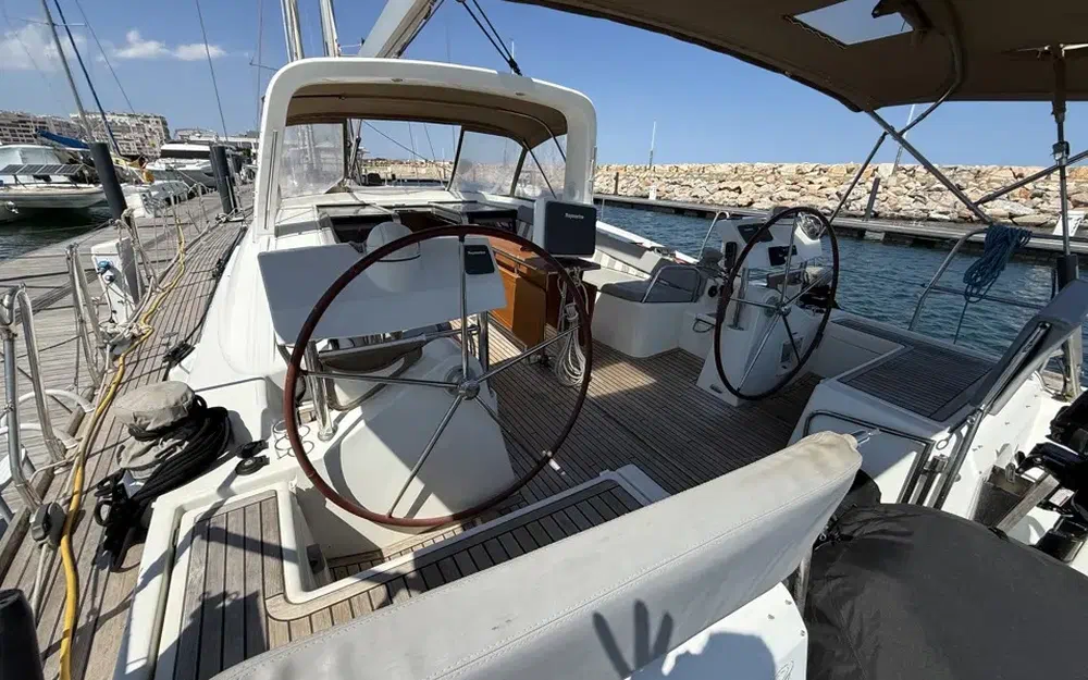 slider 4 Beneteau Oceanis 58