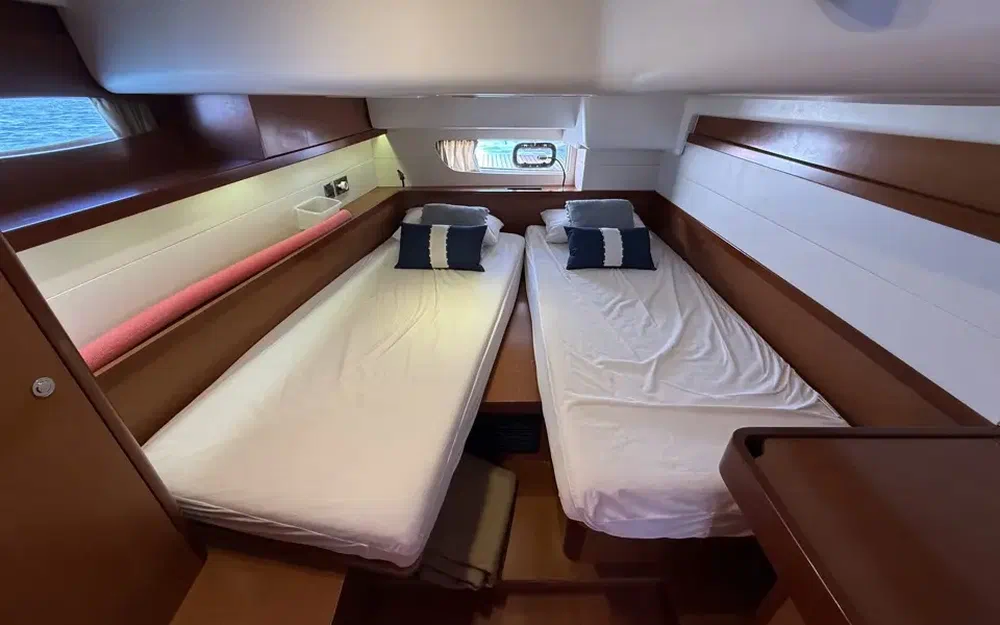 slider 52 Beneteau Oceanis 58