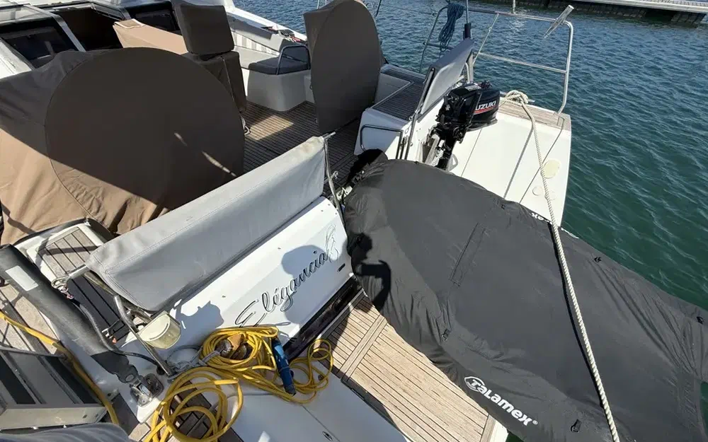 slider 57 Beneteau Oceanis 58