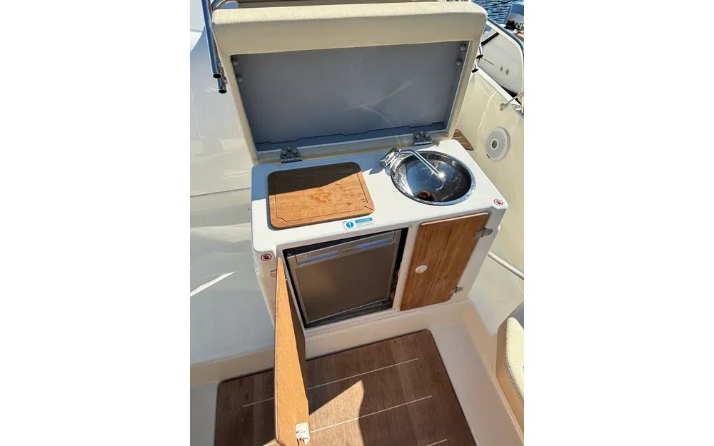 slider 6 Cranchi Endurance 27