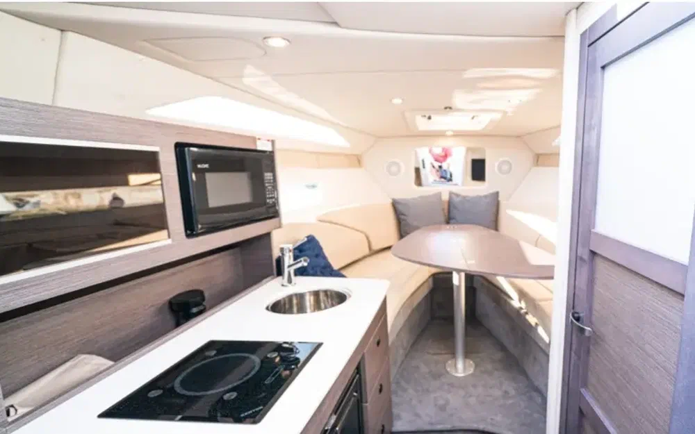 slider 6 Bayliner Cierra 8