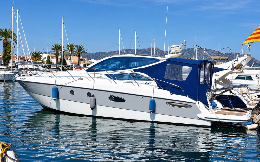 slider 1 Cranchi 43 Hard Top