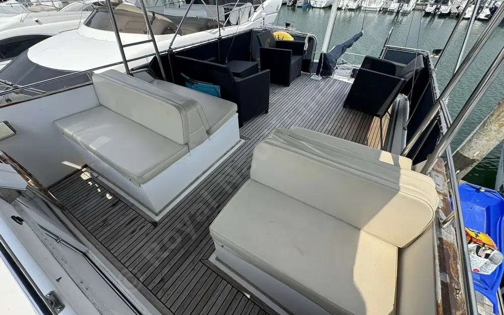 slider 12 American Marine Grand Banks 42