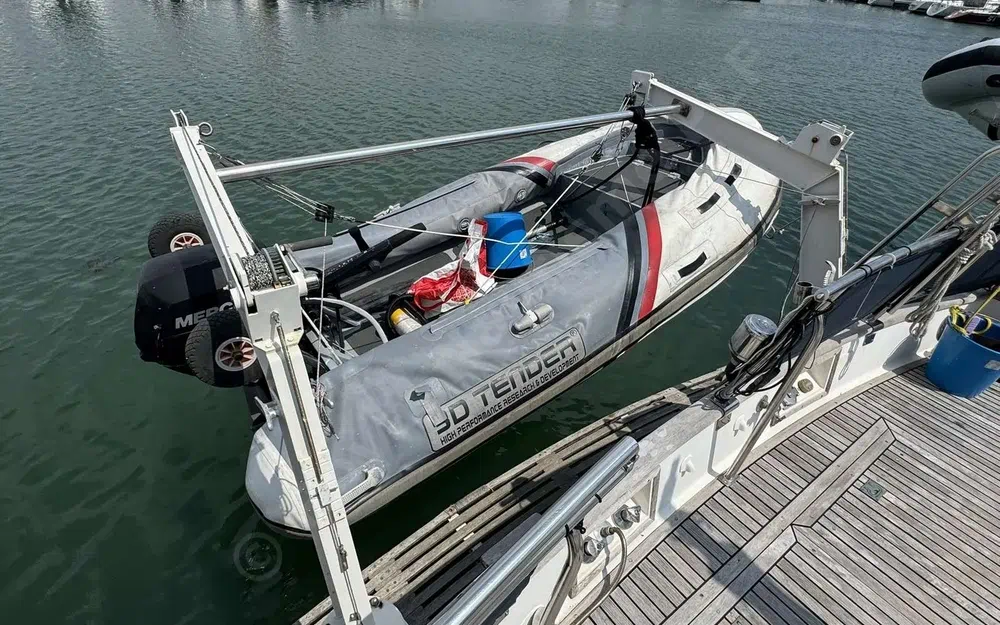 slider 7 American Marine Grand Banks 42