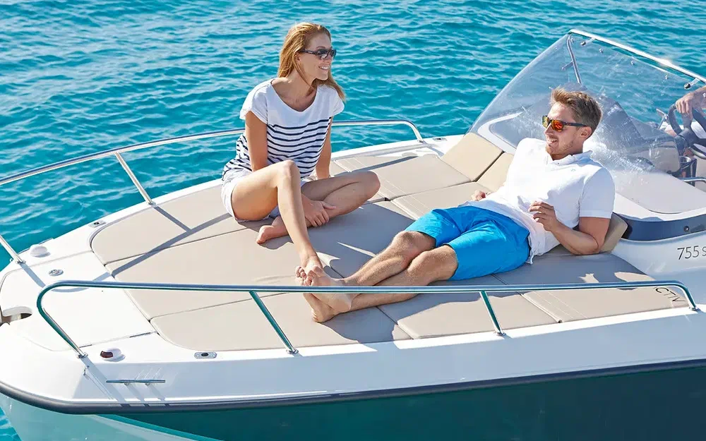 slider 11 Quicksilver Activ 755 Sundeck