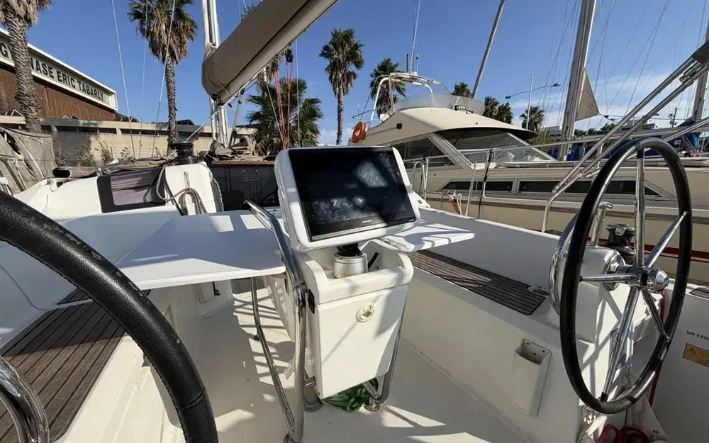 slider 13 Jeanneau Sun Odyssey 379