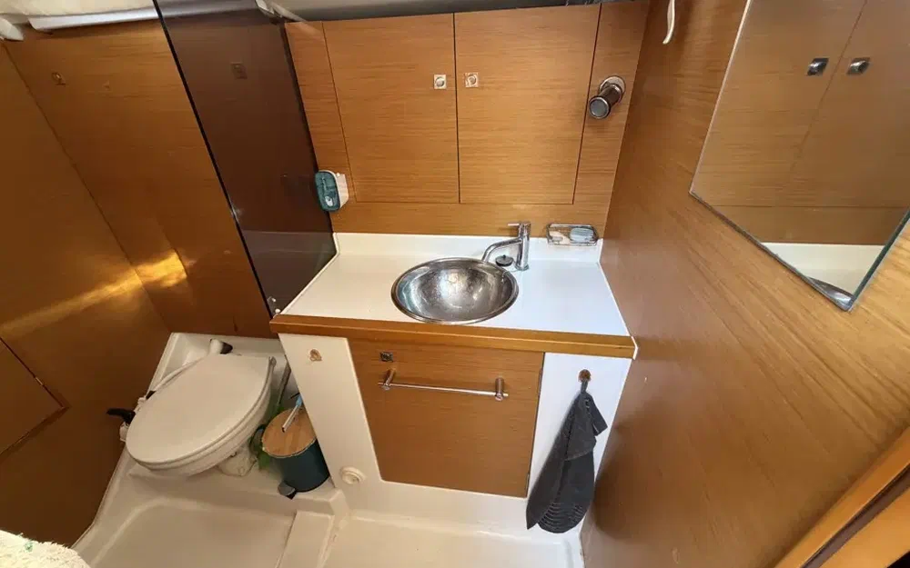 slider 33 Jeanneau Sun Odyssey 379