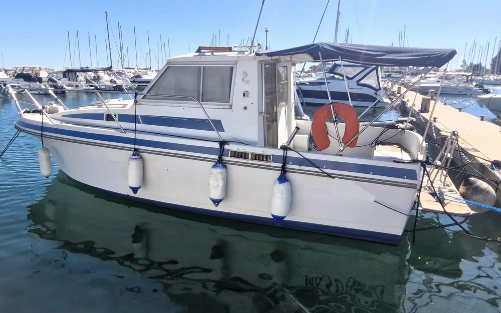 slider 16 Beneteau Antares 800