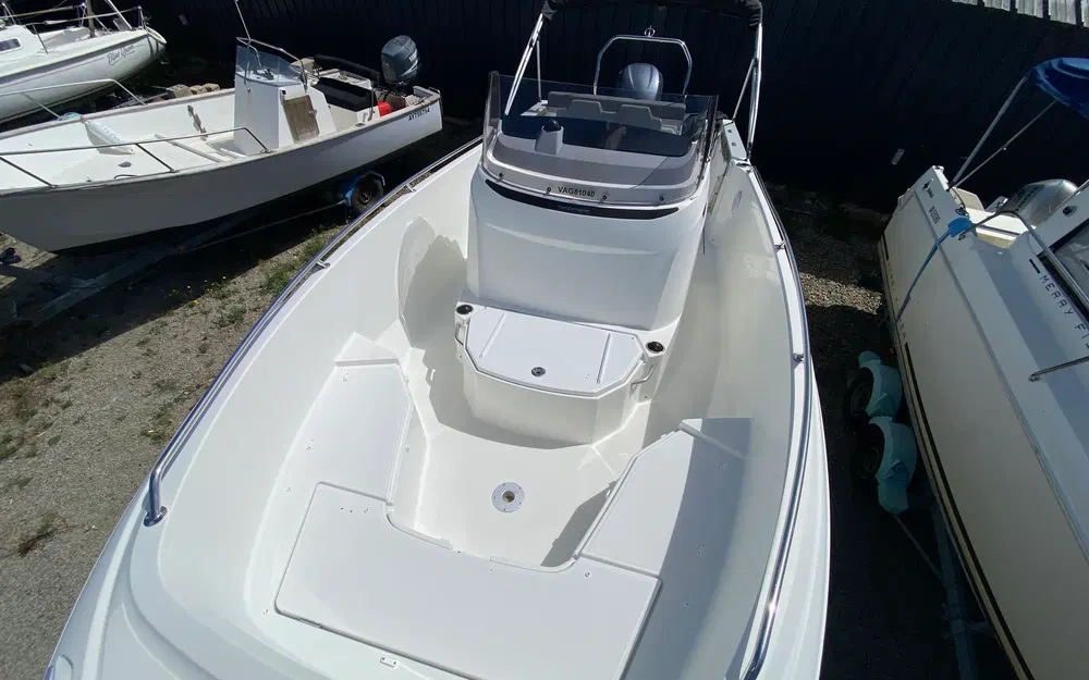 slider 19 Jeanneau CAP CAMARAT 7.5 CC SERIE 3