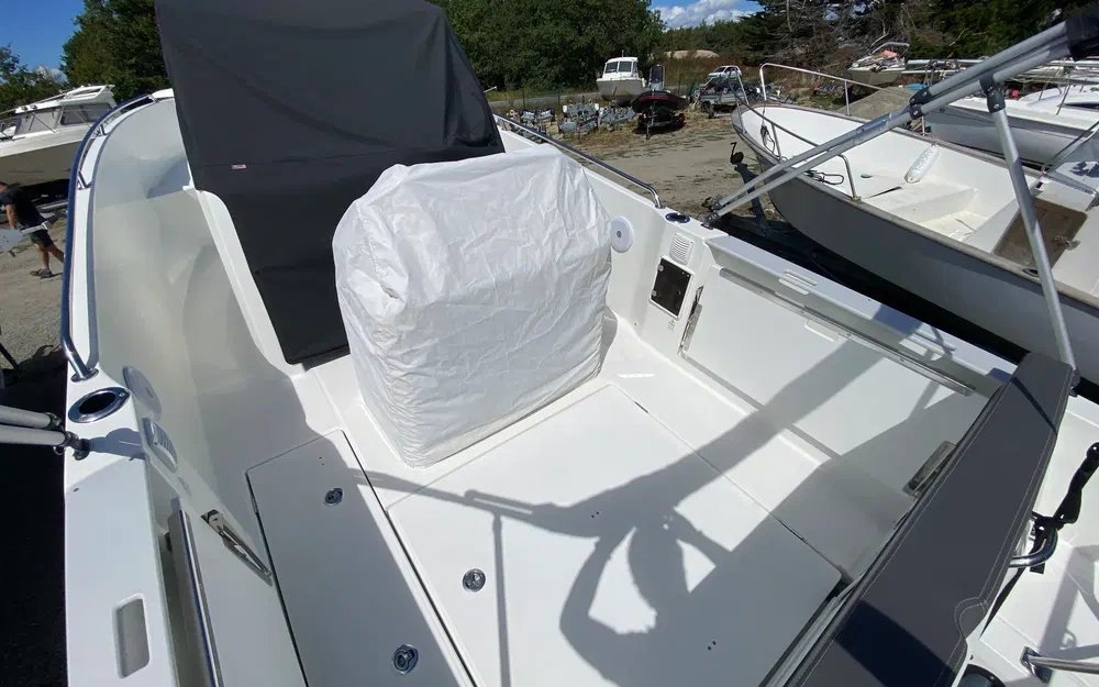 slider 6 Jeanneau CAP CAMARAT 7.5 CC SERIE 3