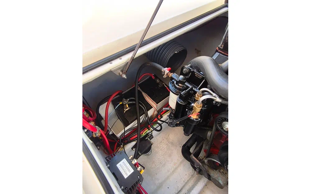 slider 27 Jeanneau Leader 705