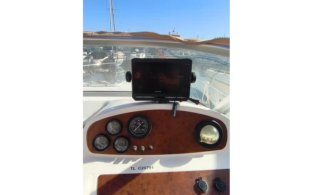 slider 31 Jeanneau Leader 705