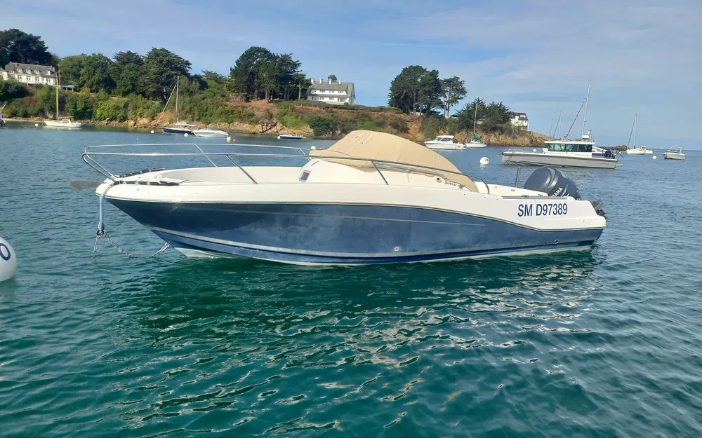 slider 1 Jeanneau Cap Camarat 755 WA