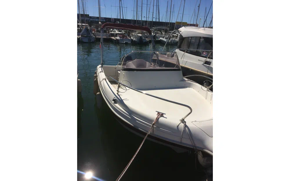 slider 5 Pacific Craft 560 Pilothouse