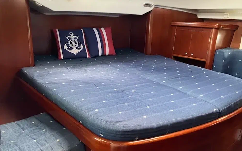 slider 18 Beneteau Oceanis 42 CC