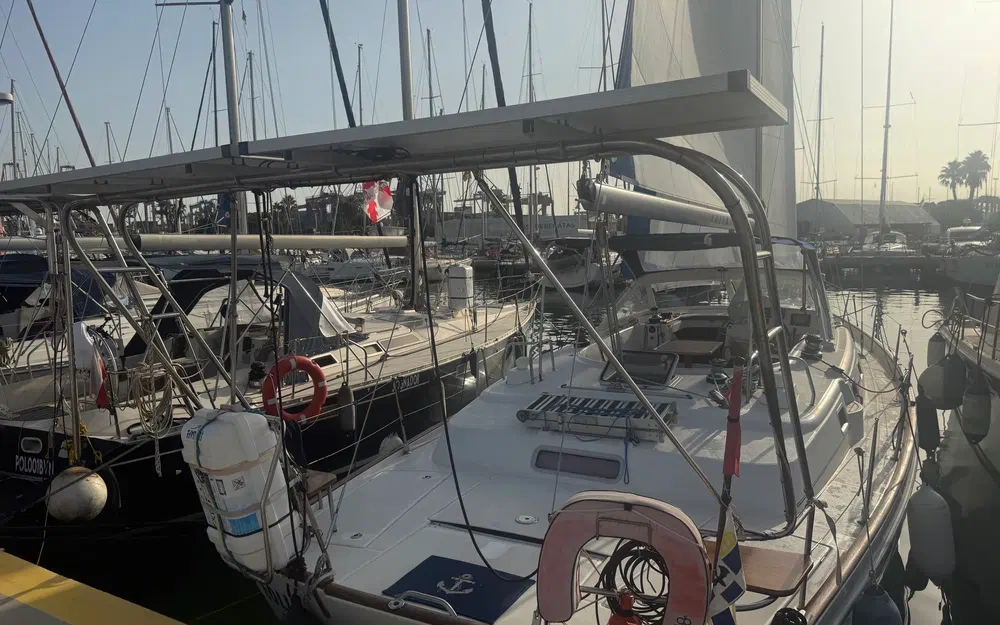 slider 1 Beneteau Oceanis 42 CC